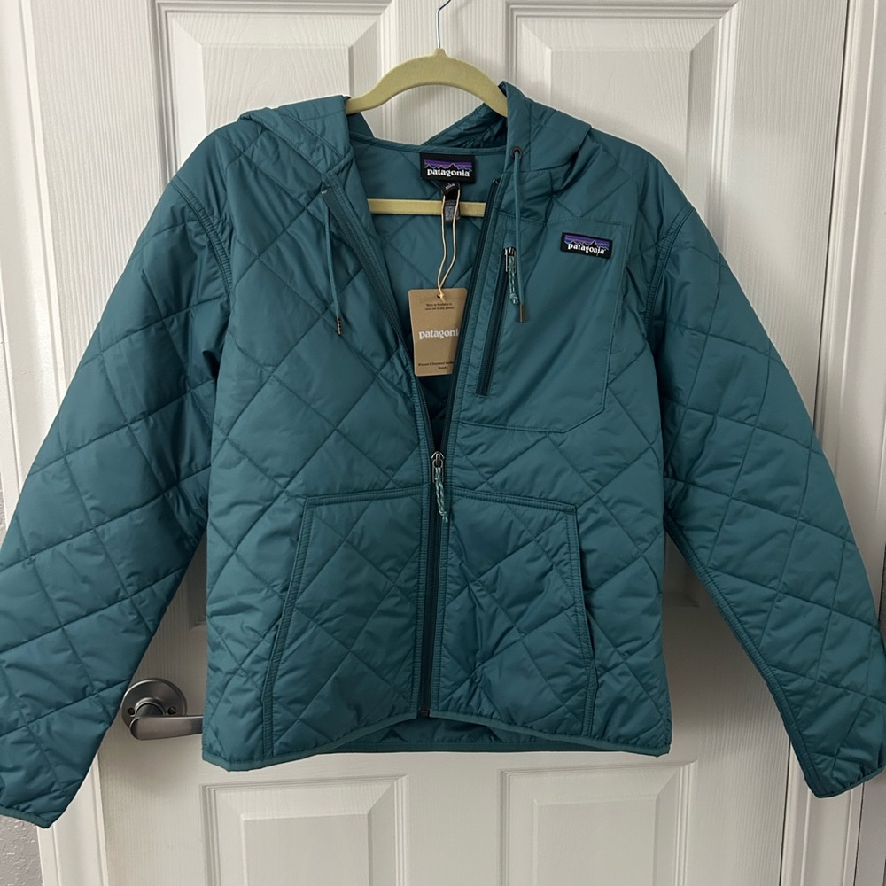 Patagonia Women’s Diamond Quilted Bomber Jacket - Teal